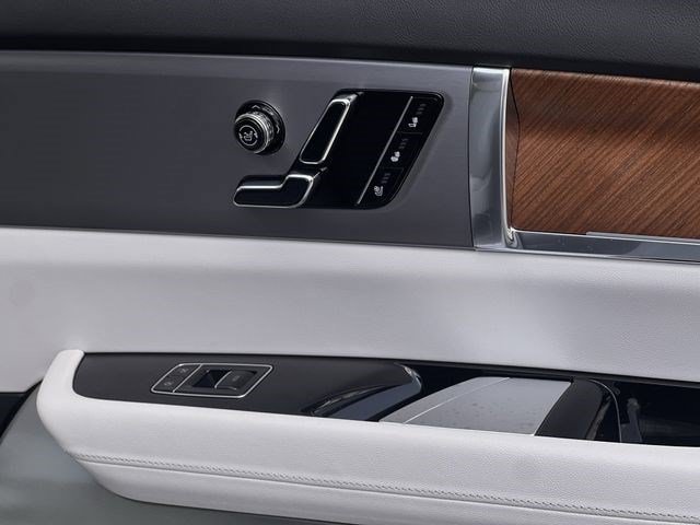 New 2027 Cadillac Vistiq Luxury AWD/4WD image 21