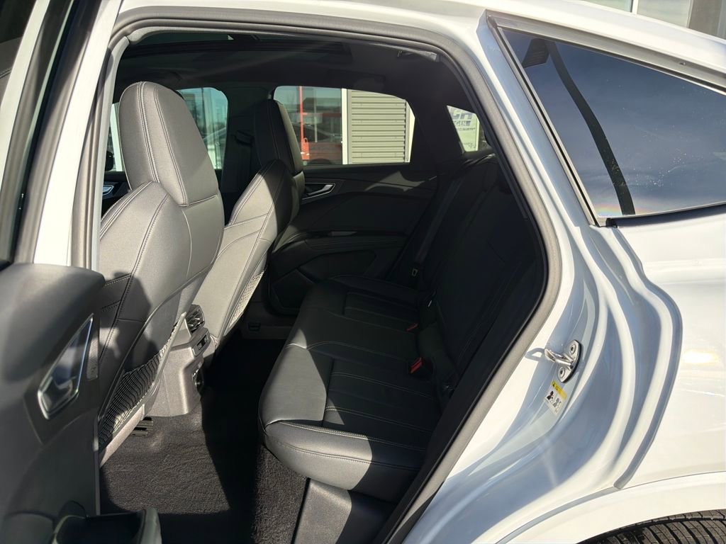 Used 2024 Audi Q4 e-tron Prestige w/ Black Optic Plus Package image 13