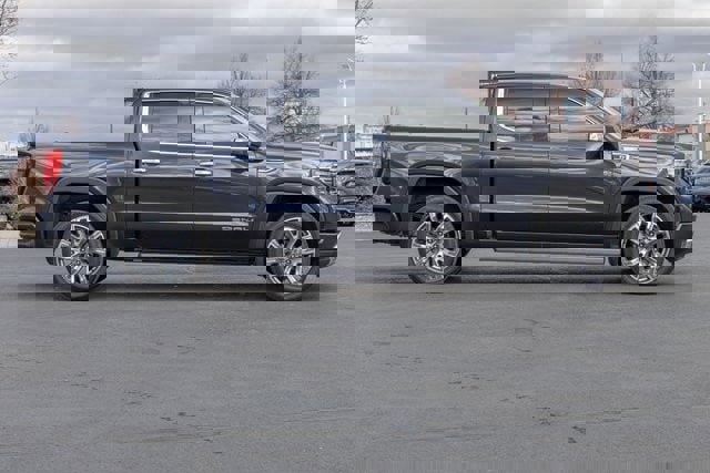 Used 2024 GMC Sierra 1500 Denali w/ Denali Reserve Package image 5