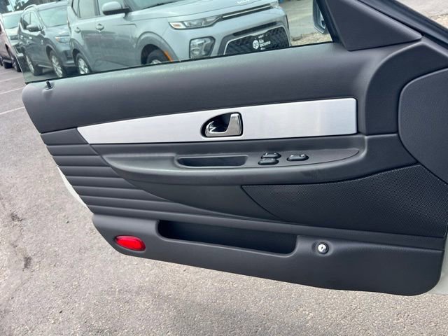 Used 2002 Ford Thunderbird image 15