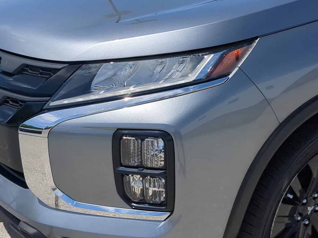 Used 2022 Mitsubishi Outlander Sport ES AWD/4WD image 6