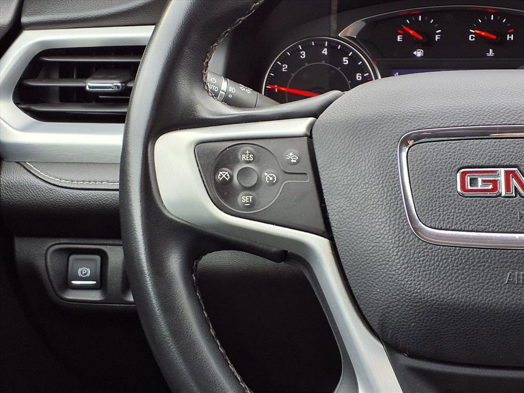 Used 2023 GMC Acadia SLT image 17