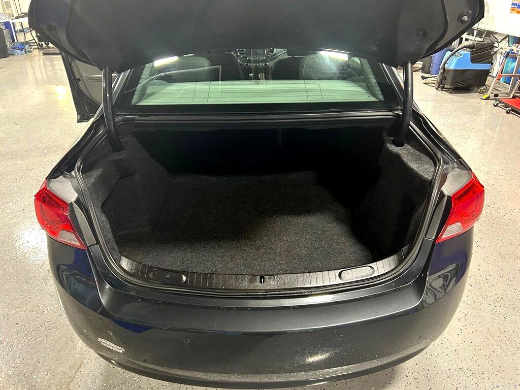 Used 2014 Chevrolet Impala LT w/ Convenience Package image 10