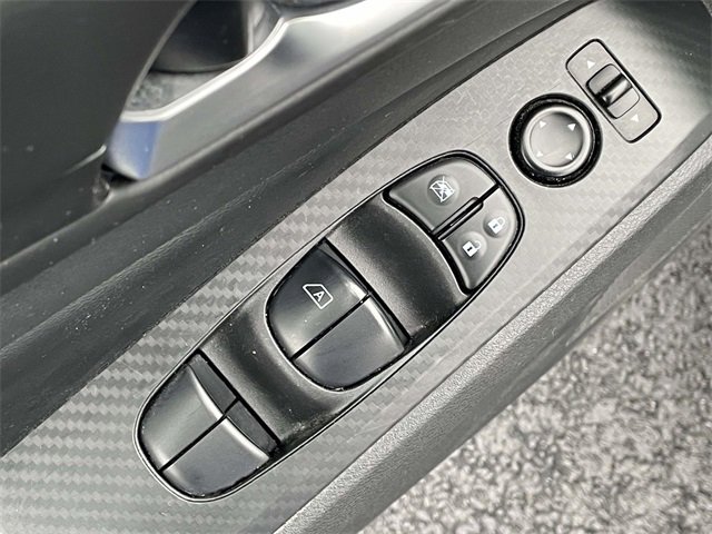 Used 2024 Nissan Altima 2.5 SV image 17