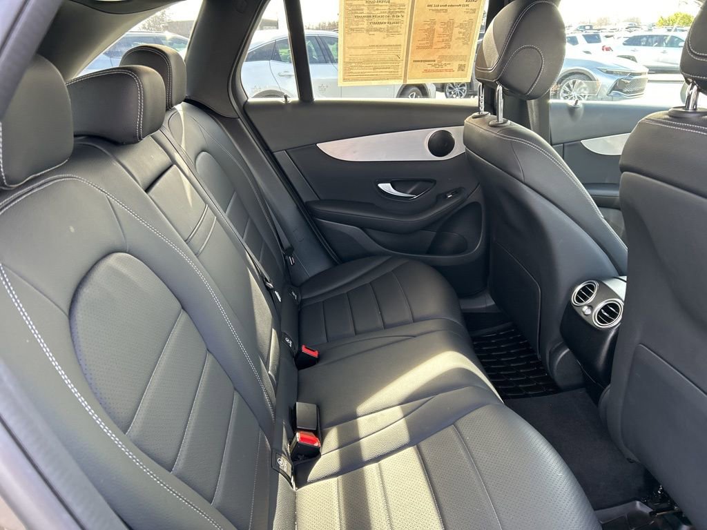 Used 2022 Mercedes-Benz GLC 300 w/ Premium Package Lite image 20
