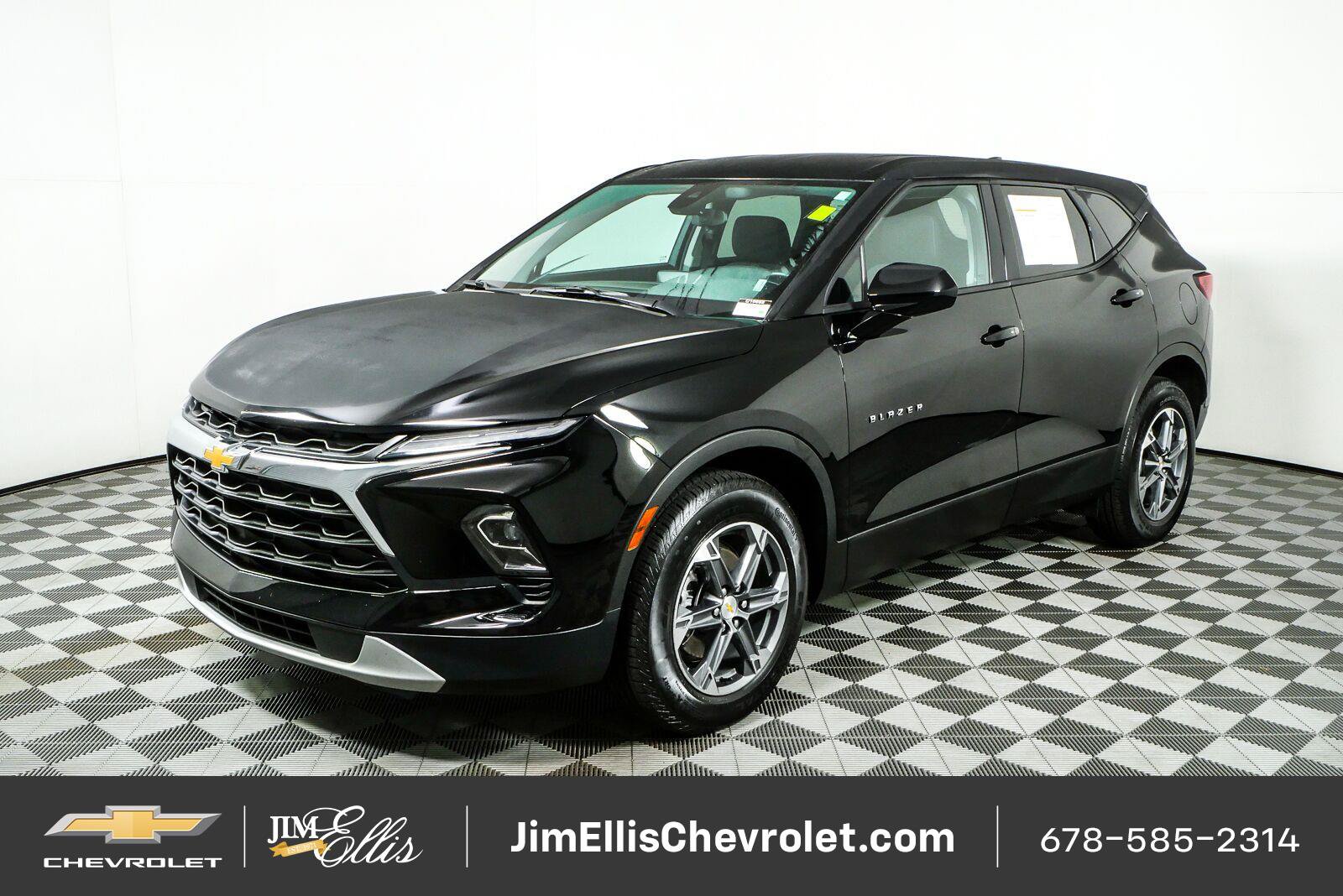 Certified 2025 Chevrolet Blazer LT AWD/4WD image 24