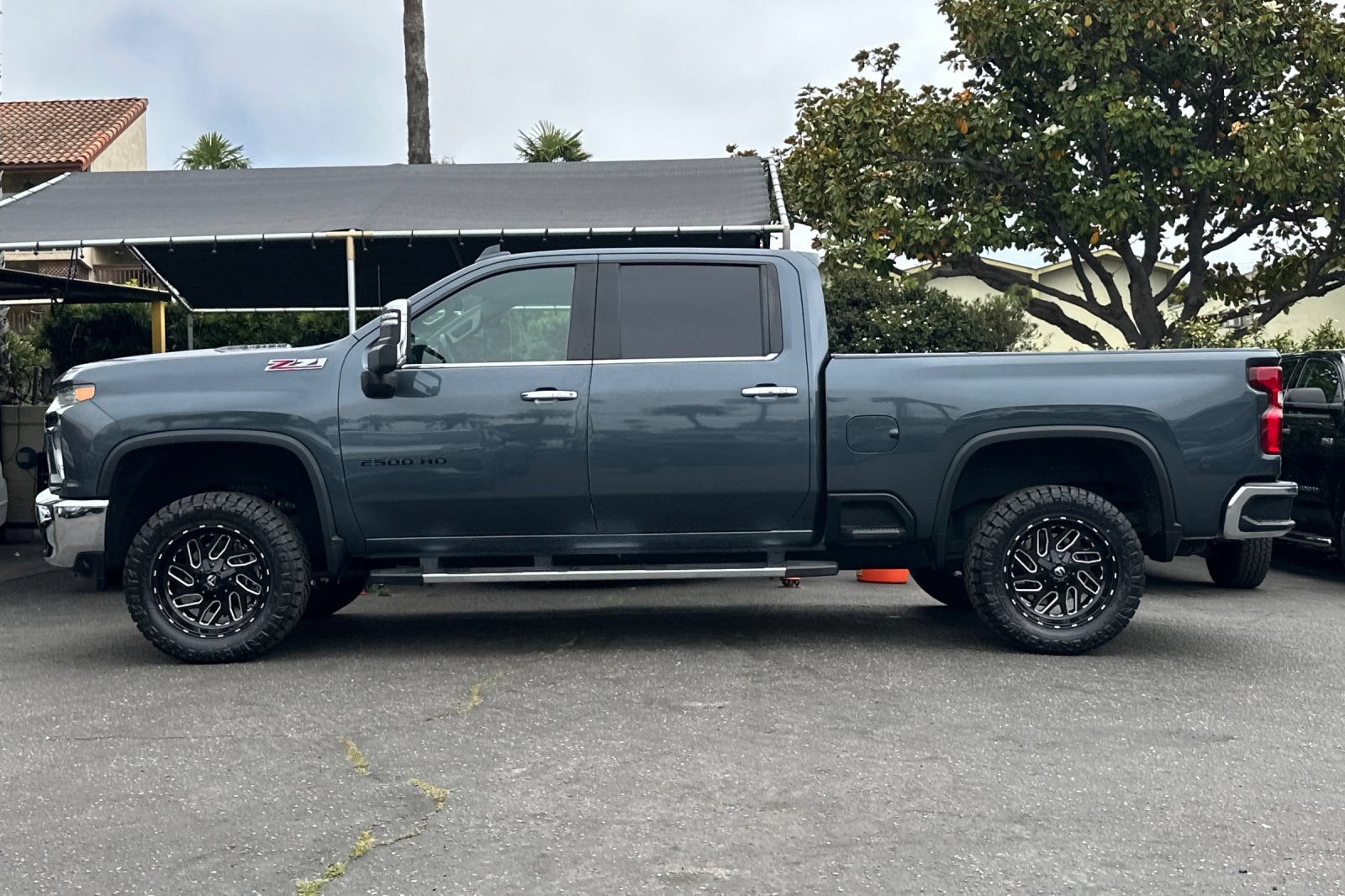 Used 2020 Chevrolet Silverado 2500 LTZ w/ LTZ Plus Package RWD image 7