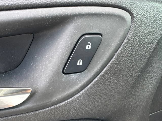 Used 2025 Buick Encore GX Sport Touring AWD/4WD image 13