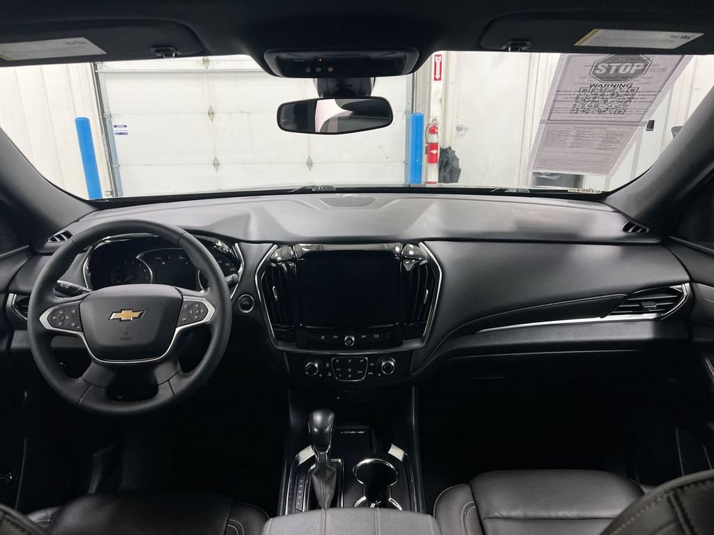 Used 2022 Chevrolet Traverse LT w/ LPO, Floor Liner Package AWD/4WD image 10