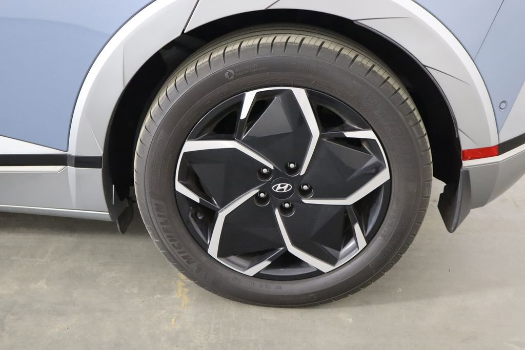 Used 2024 Hyundai Ioniq 5 Limited image 43