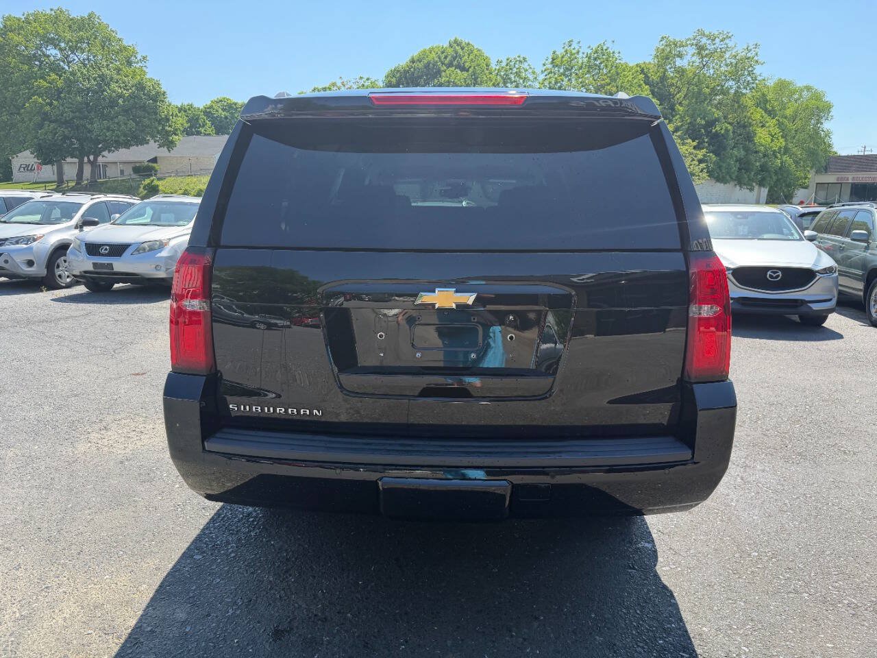 Used 2019 Chevrolet Suburban 3500 LT AWD/4WD image 10