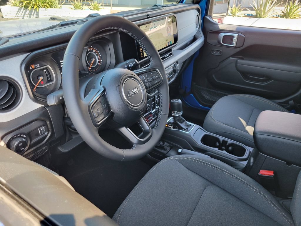 New 2026 Jeep Gladiator Sport AWD/4WD image 3