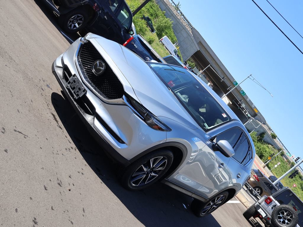 Used 2018 MAZDA CX-5 Grand Touring w/ Premium Package FWD image 3
