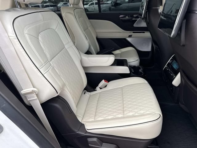 Used 2021 Lincoln Aviator Black Label w/ Dynamic Handling Package AWD/4WD image 13