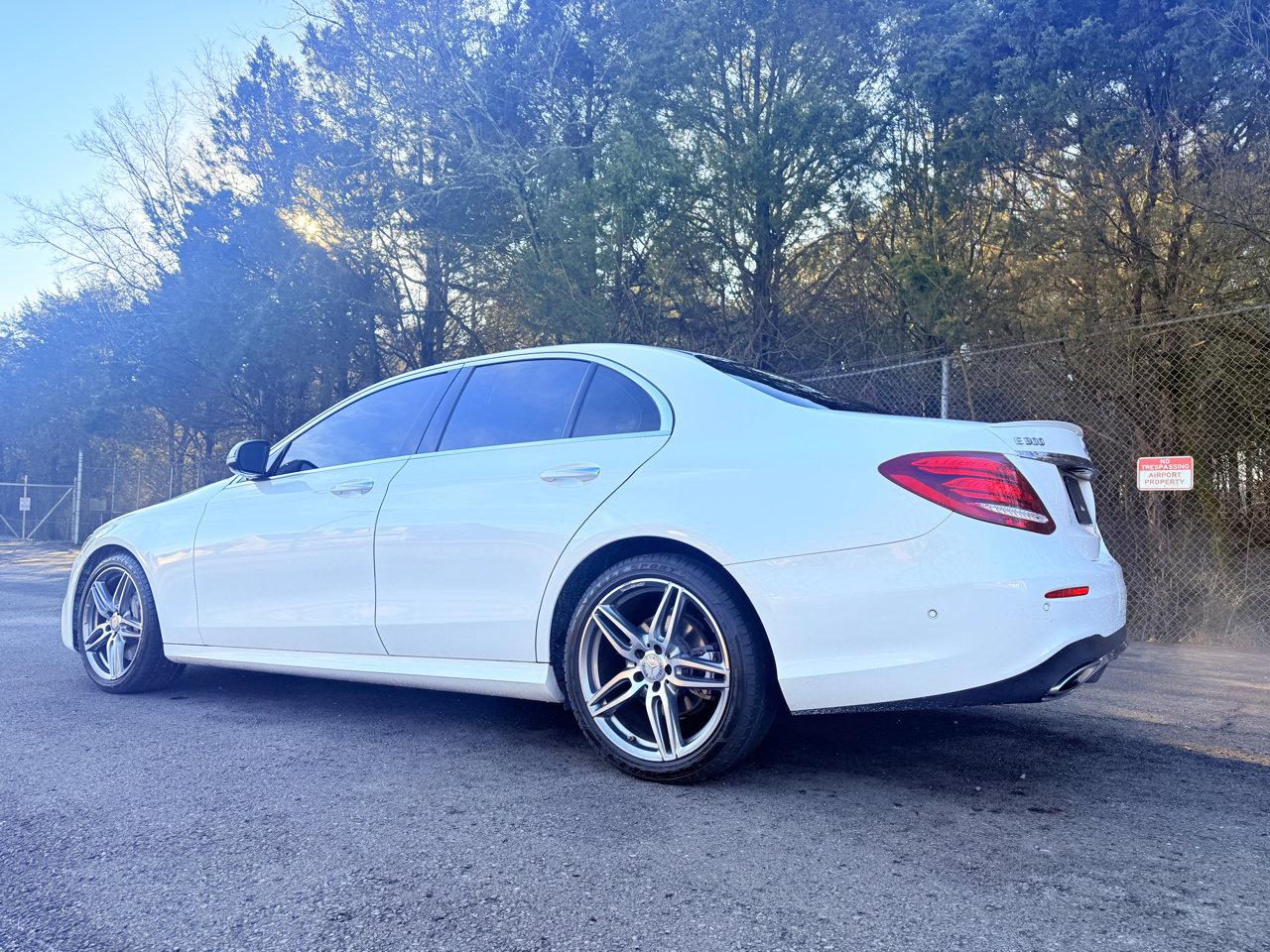 Used 2017 Mercedes-Benz E 300 image 10
