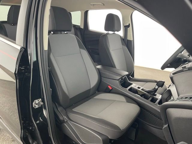 Used 2017 Ford Escape SE image 48