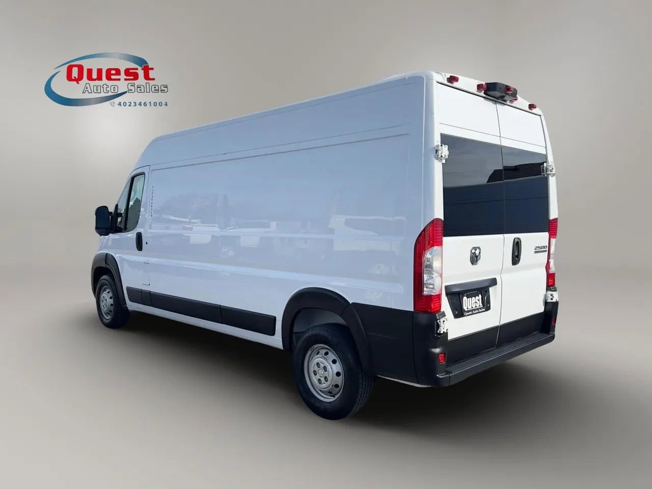 Used 2023 RAM ProMaster 2500 FWD image 5