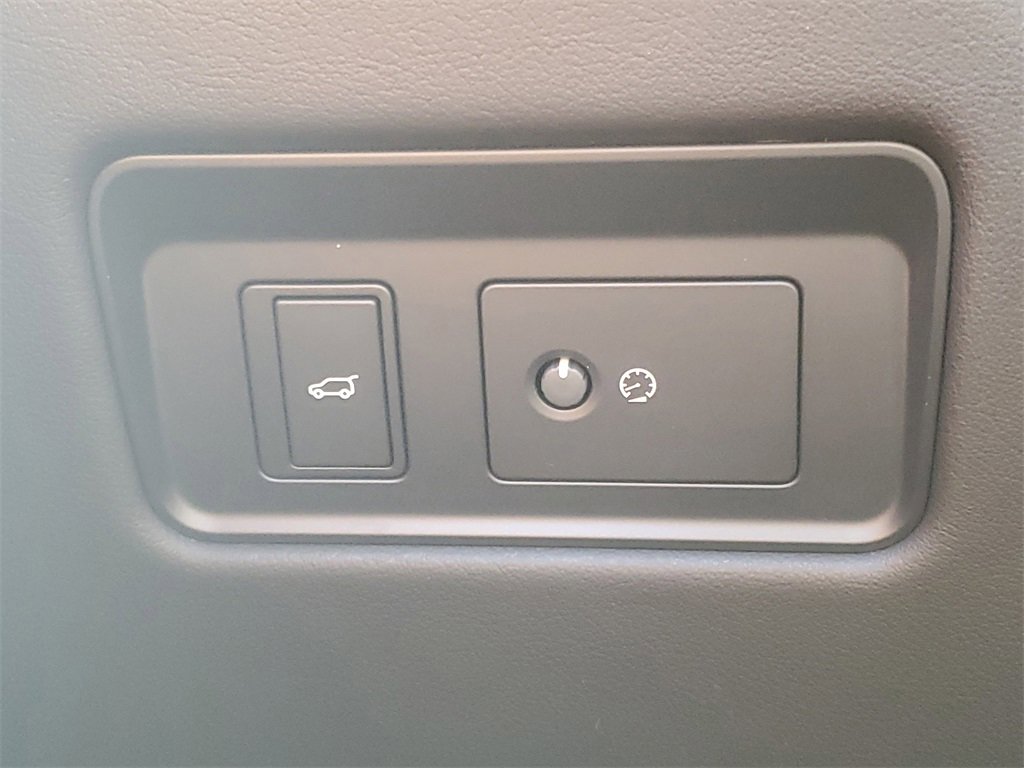 New 2026 Jaguar F-PACE R-Dynamic S image 14