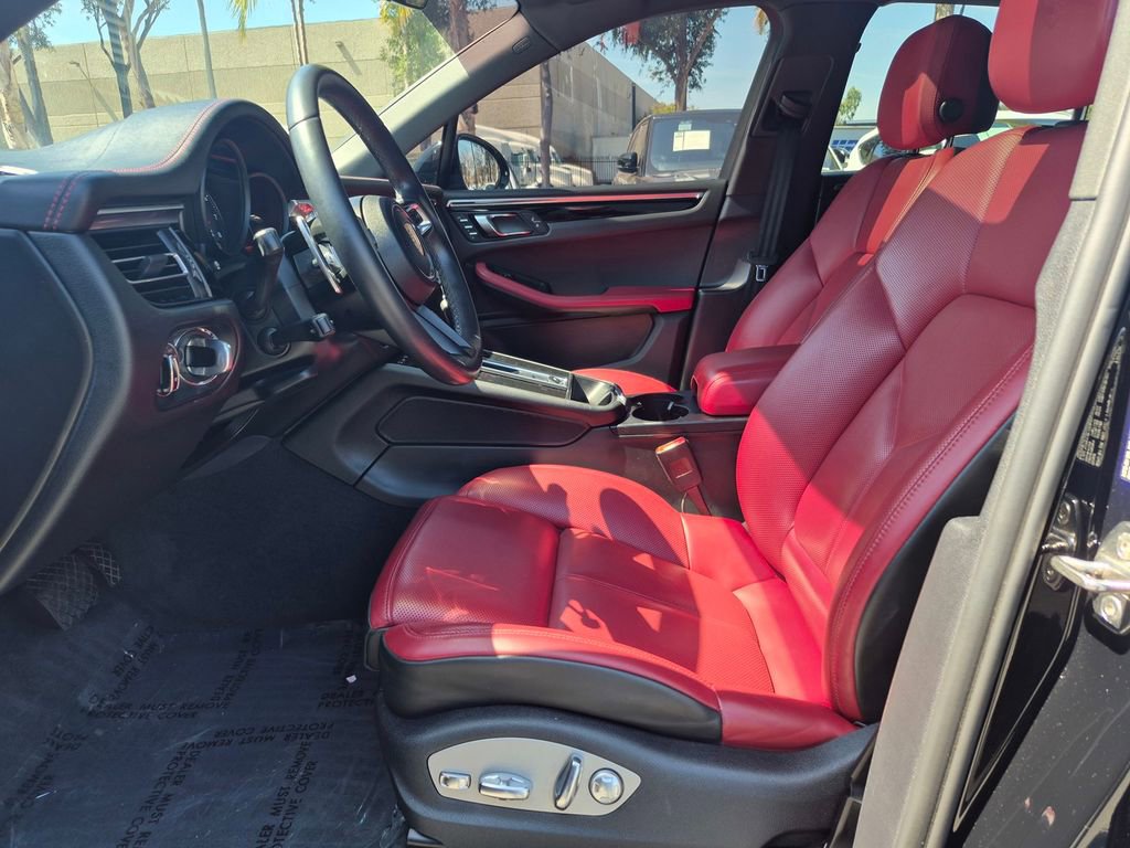 Used 2023 Porsche Macan image 21