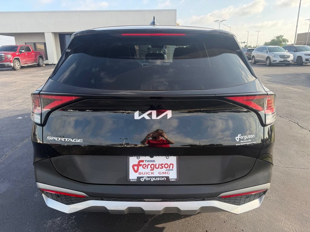 Used 2023 Kia Sportage EX FWD image 11