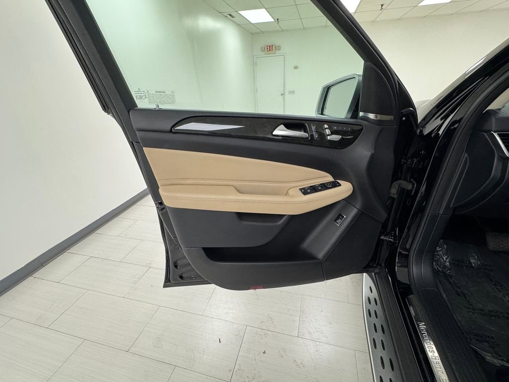 Used 2019 Mercedes-Benz GLS 450 4MATIC image 9