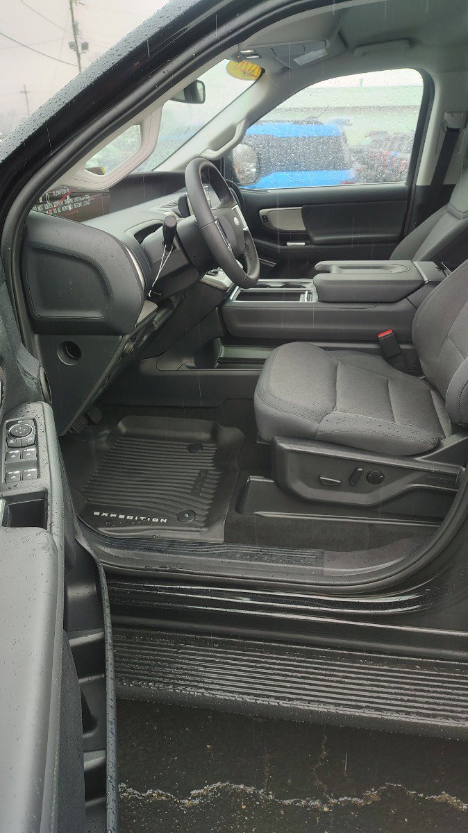 New 2026 Ford Expedition Max Active AWD/4WD image 11