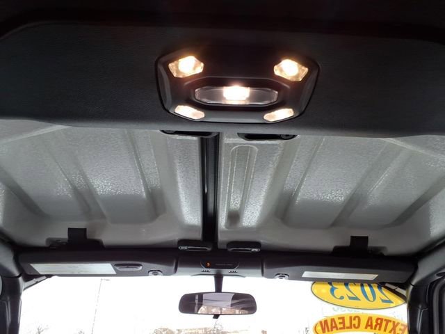 Certified 2023 Jeep Wrangler Unlimited w/ Cold Weather Group image 15