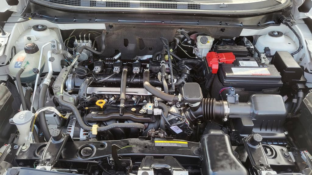 Used 2019 Nissan Kicks S image 35