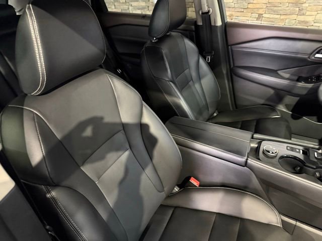 Certified 2022 Nissan Rogue SL w/ SL Premium Package AWD/4WD image 32