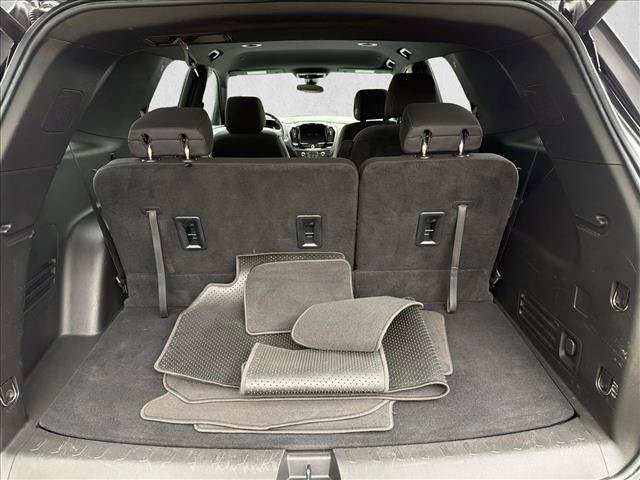 Used 2023 Chevrolet Traverse LT w/ LPO, 'HIT The Road' Package AWD/4WD image 26