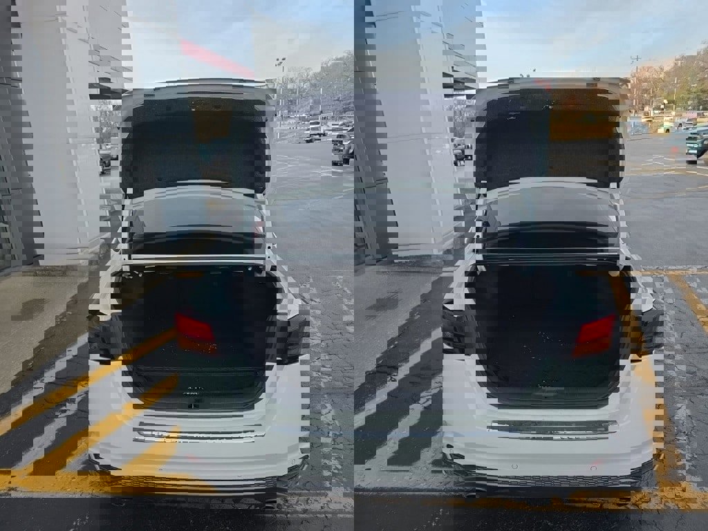 Used 2021 Nissan Altima 2.5 SR w/ SR Premium Package image 6