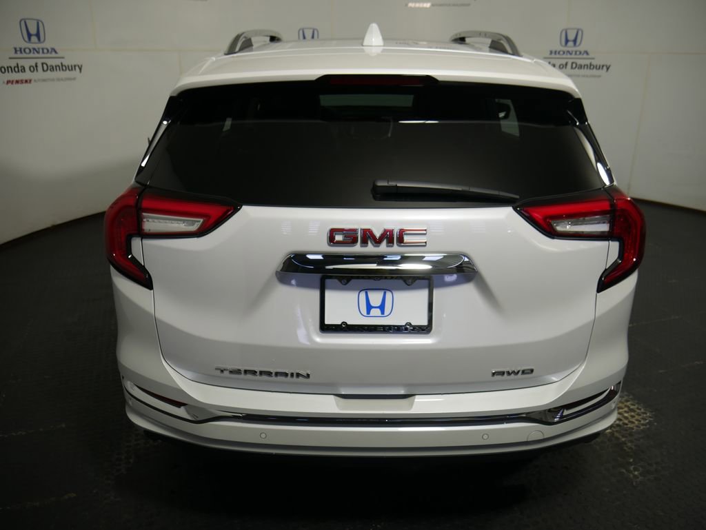 Used 2022 GMC Terrain Denali w/ Denali Premium Package image 5