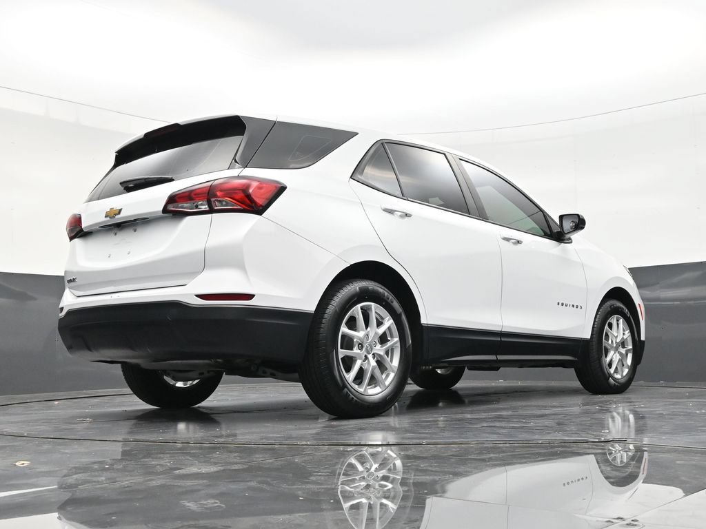 Used 2022 Chevrolet Equinox LS FWD image 21