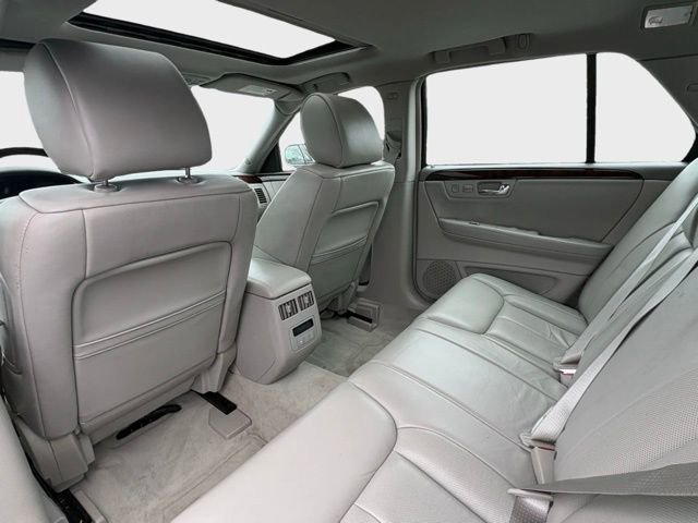 Used 2010 Cadillac DTS Premium w/ Driver Awareness Package image 21