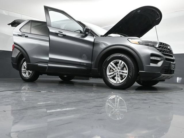 Certified 2021 Ford Explorer XLT w/ Equipment Group 202A AWD/4WD image 52