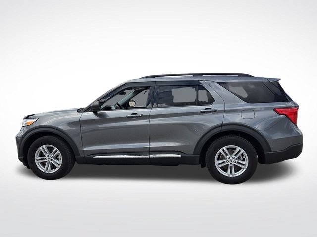 Certified 2024 Ford Explorer XLT RWD image 6