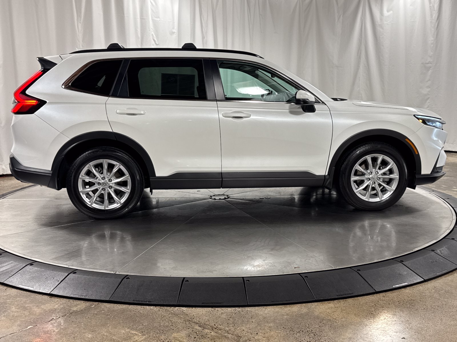 Certified 2024 Honda CR-V EX-L image 6