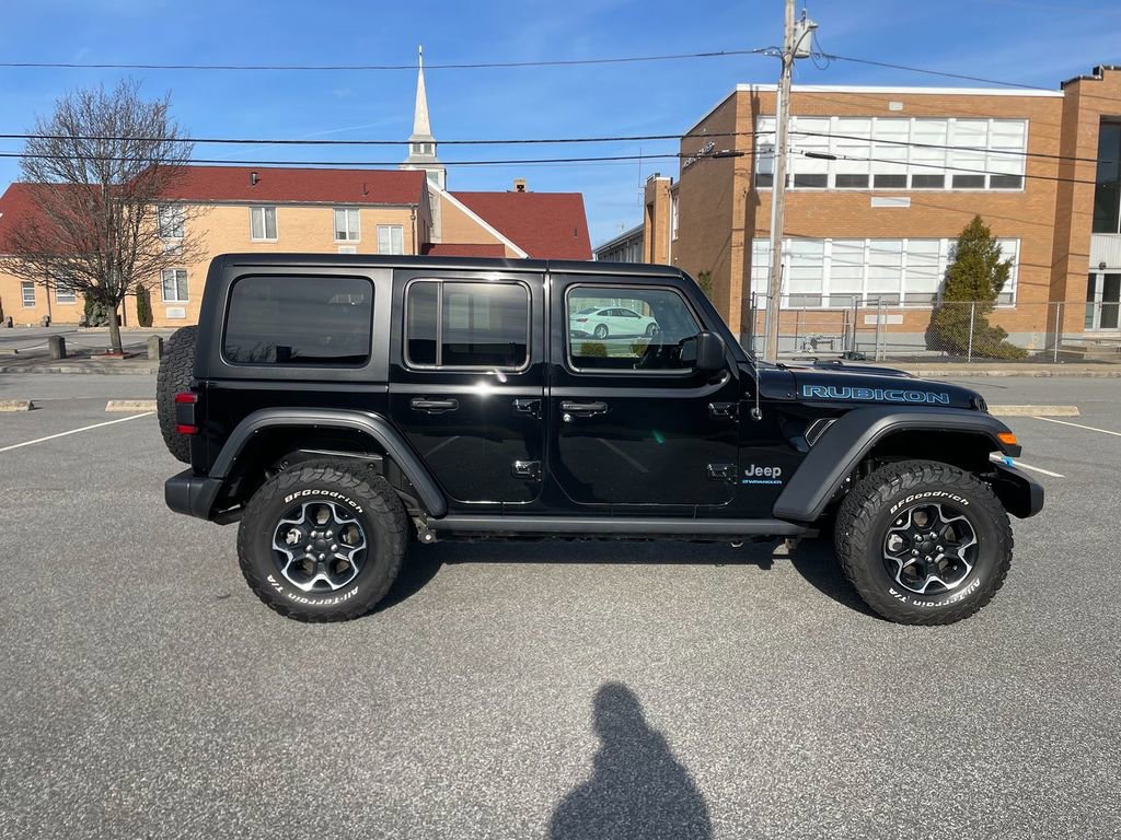 Used 2023 Jeep Wrangler Unlimited Rubicon 4xe w/ Cold Weather Group AWD/4WD image 4