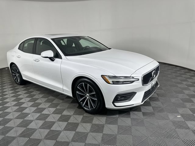 Used 2021 Volvo S60 T6 Momentum AWD/4WD image 11