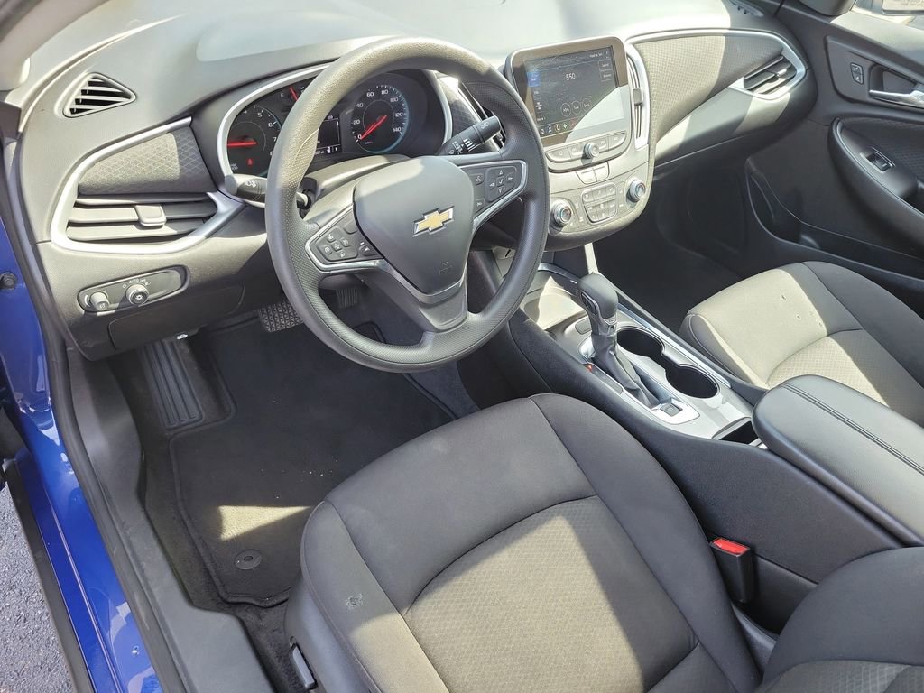 Used 2023 Chevrolet Malibu LT FWD image 19