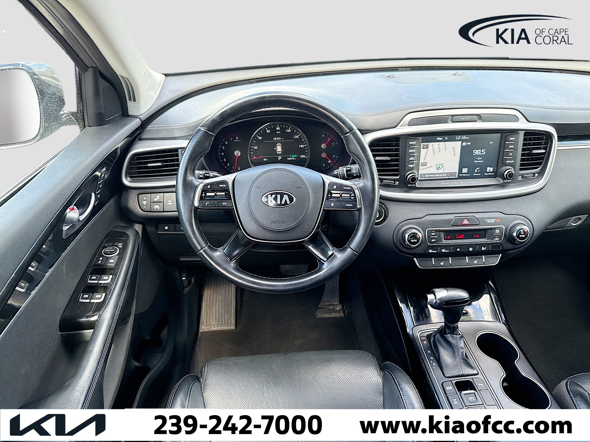 Used 2019 Kia Sorento SX image 18