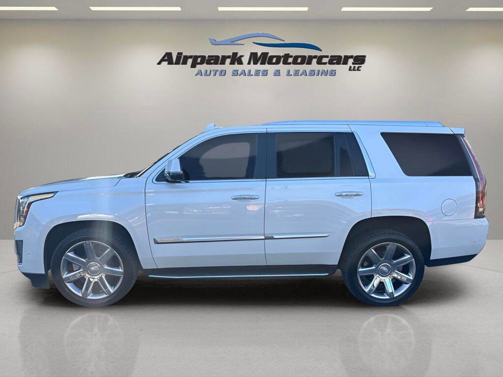 Used 2019 Cadillac Escalade Luxury image 2