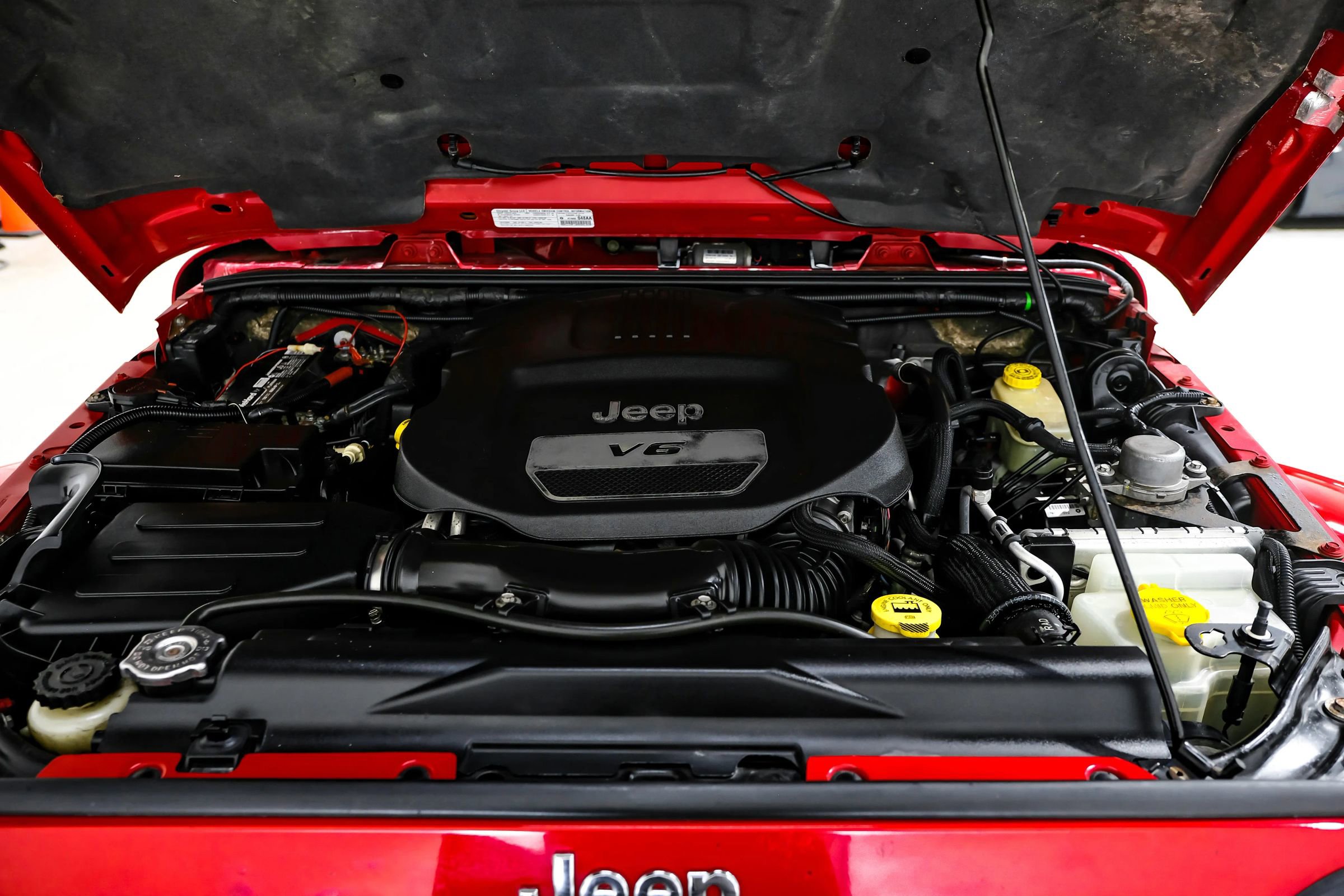 Used 2014 Jeep Wrangler Sahara w/ Connectivity Group image 44