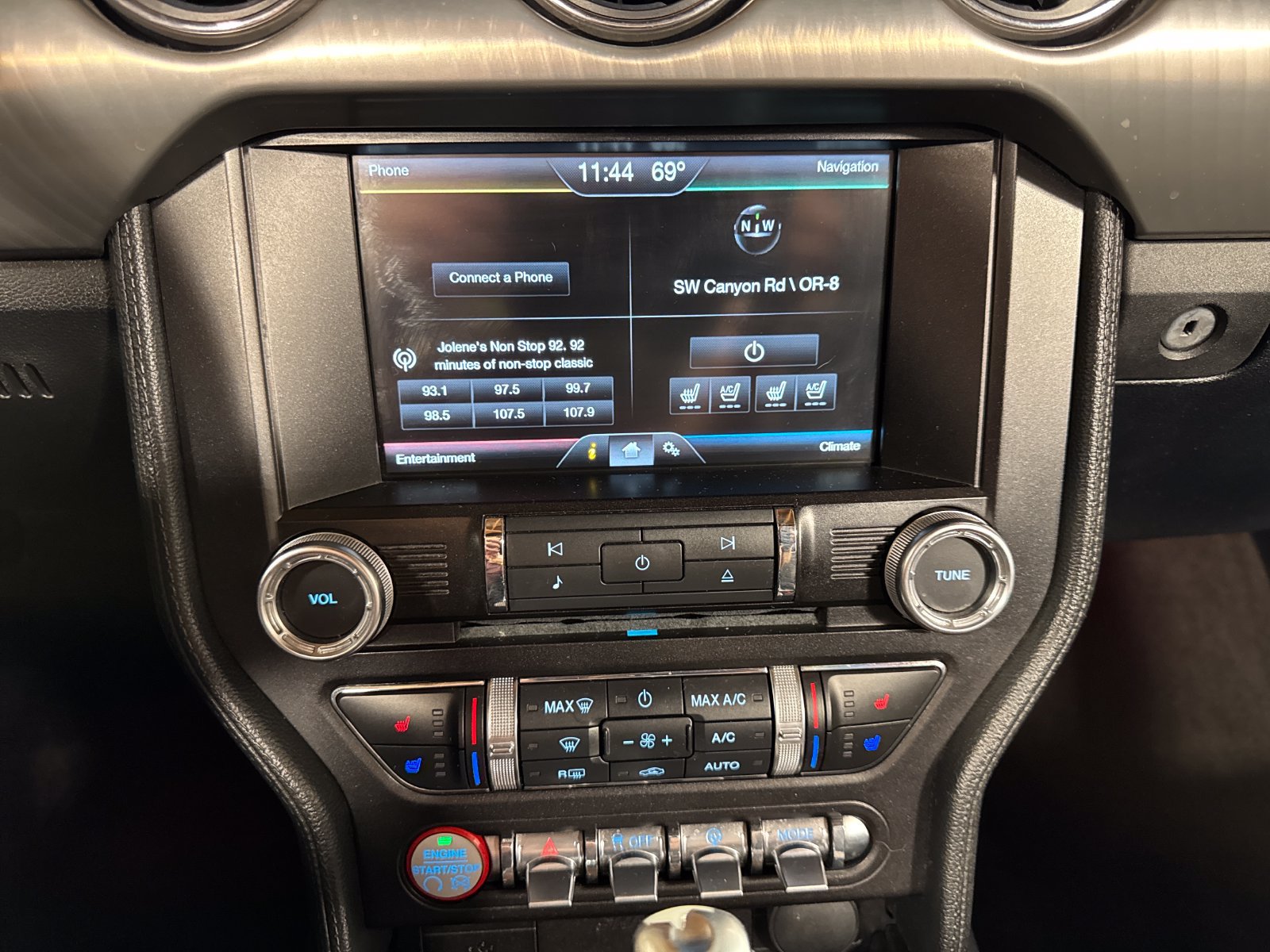 Used 2015 Ford Mustang Convertible RWD image 17