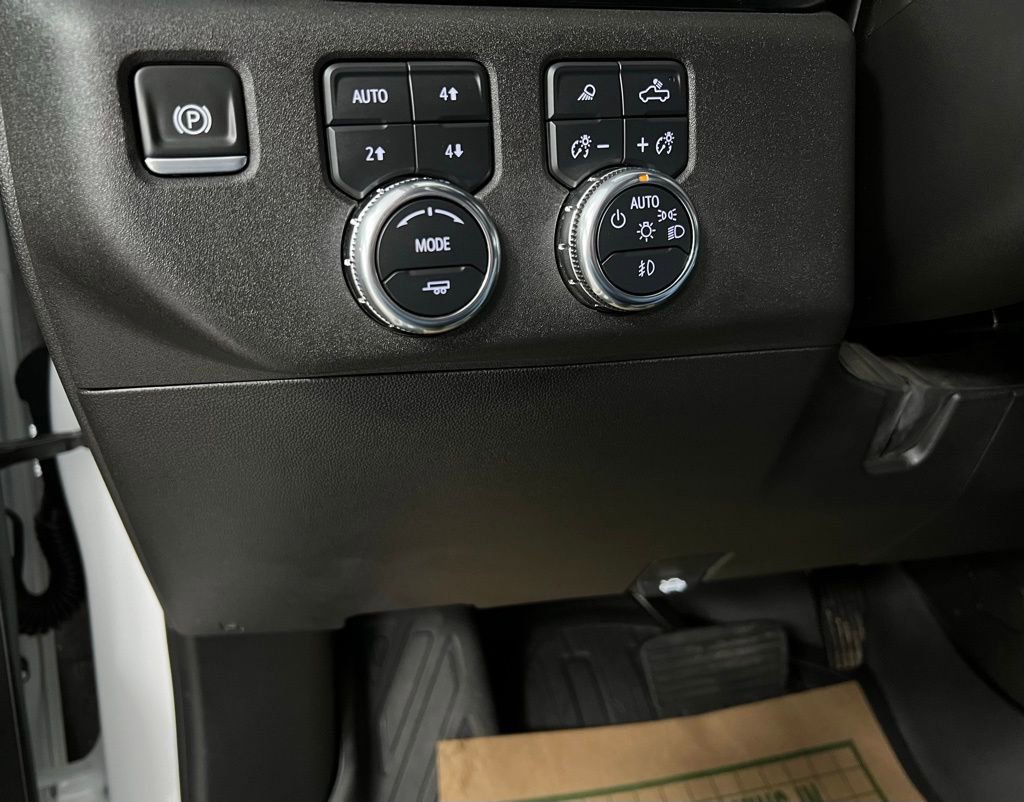 Used 2025 GMC Sierra 1500 Elevation w/ Elevation Premium Package image 37