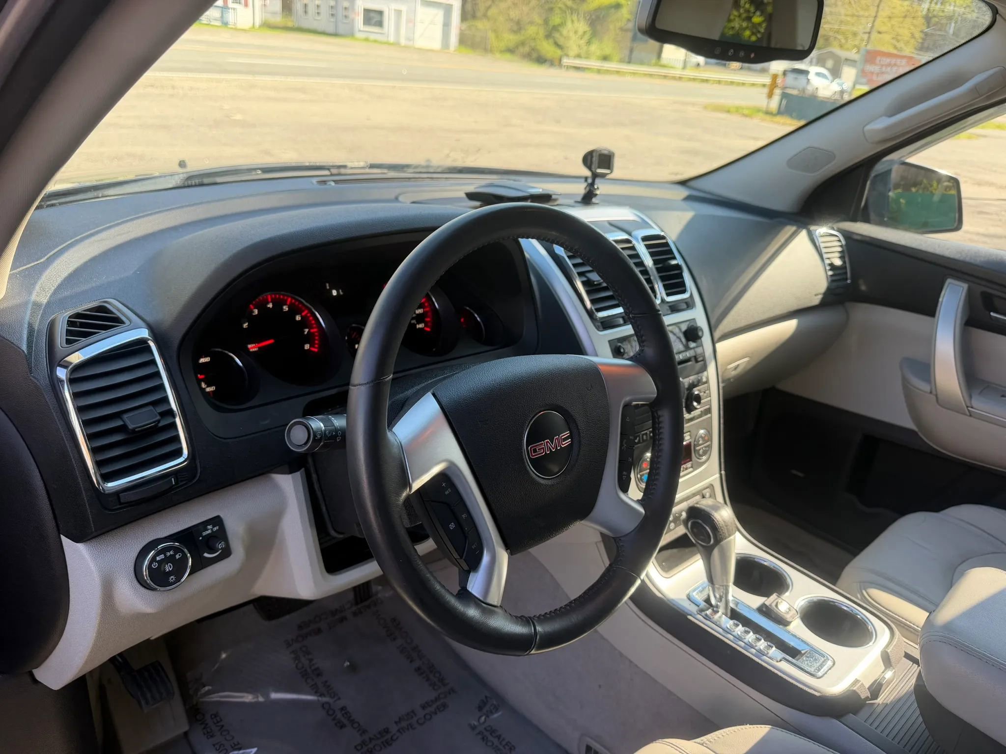 Used 2012 GMC Acadia SLT image 27