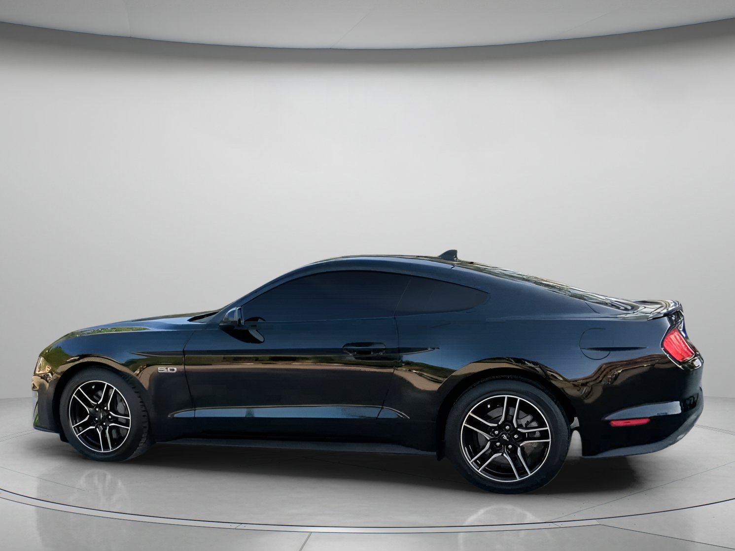Certified 2022 Ford Mustang GT Premium RWD image 17