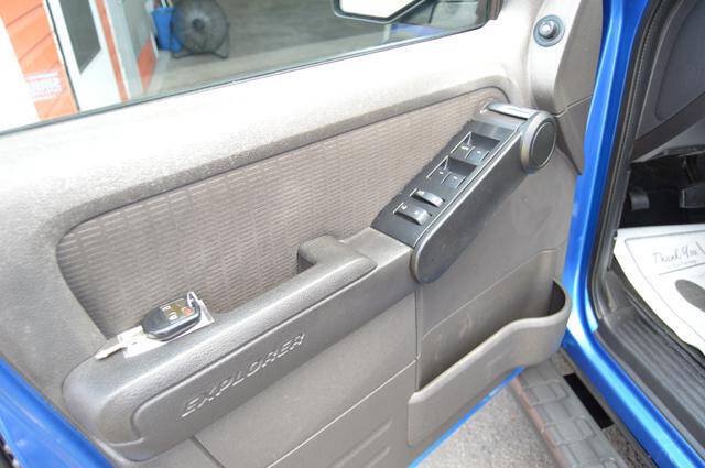 Used 2010 Ford Explorer Sport Trac XLT AWD/4WD image 50