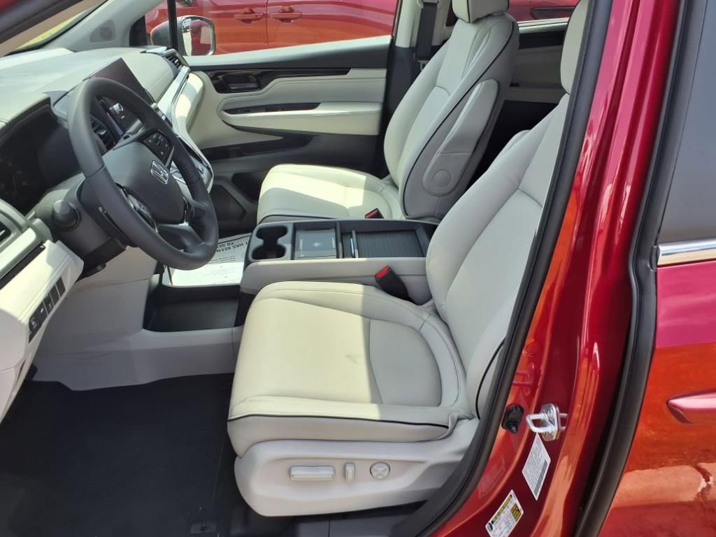New 2026 Honda Odyssey Touring image 16
