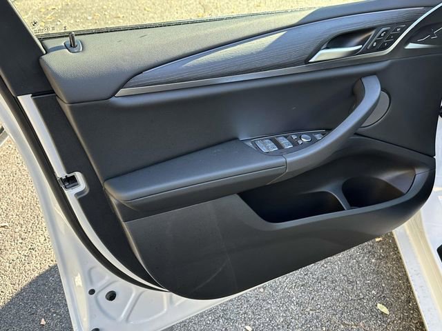 New 2025 BMW X4 xDrive30i w/ Premium Package image 13